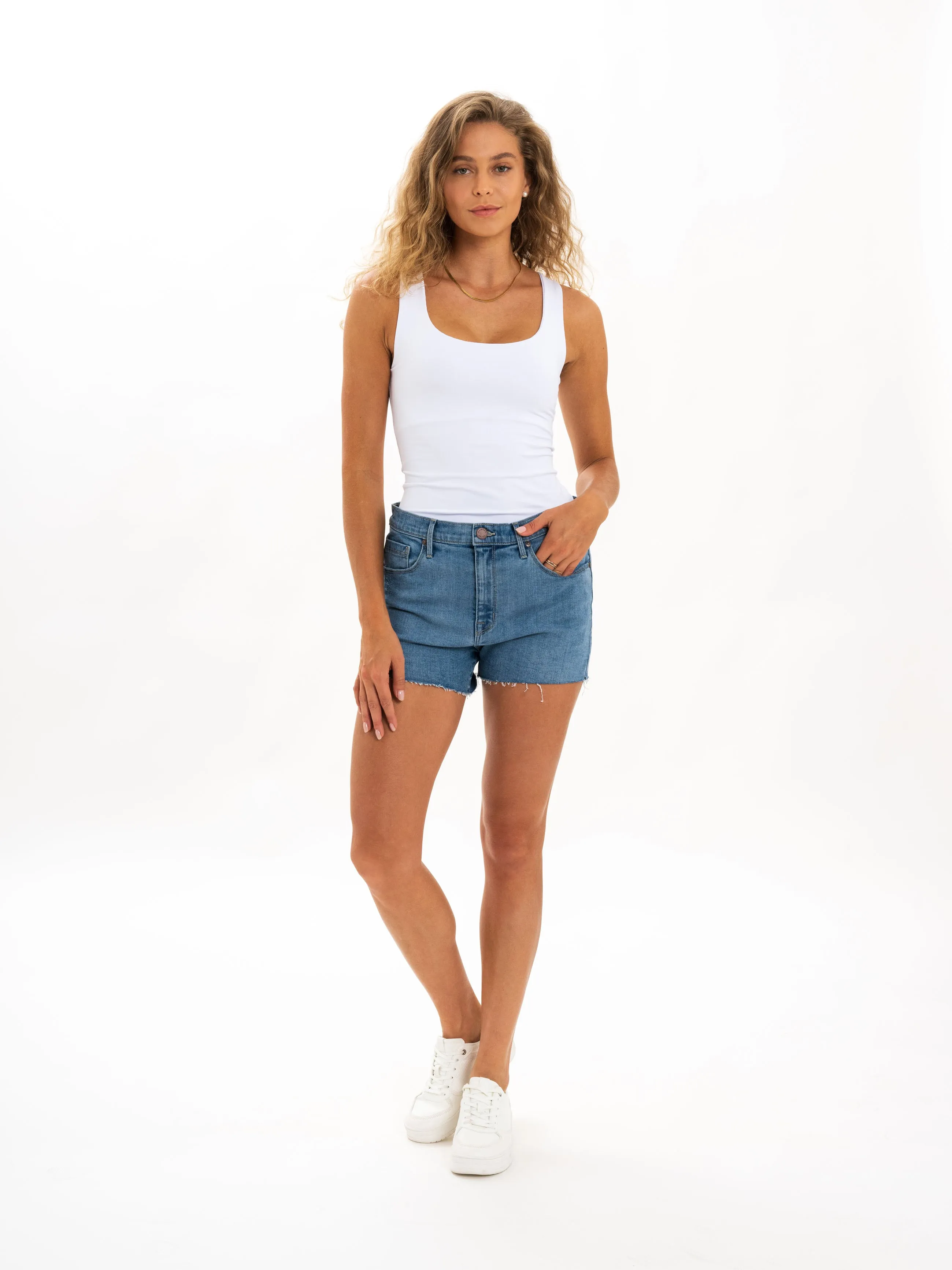 Charlie Short w/Raw Hem Brentwood Distressed