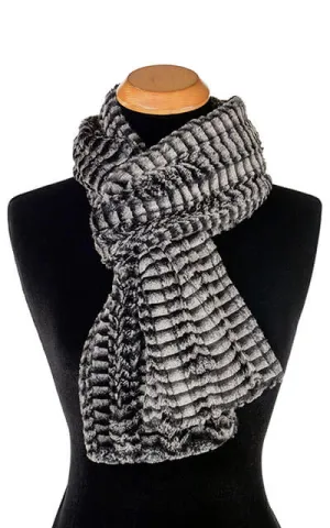 Classic Scarf - Luxury Faux Fur in 8mm