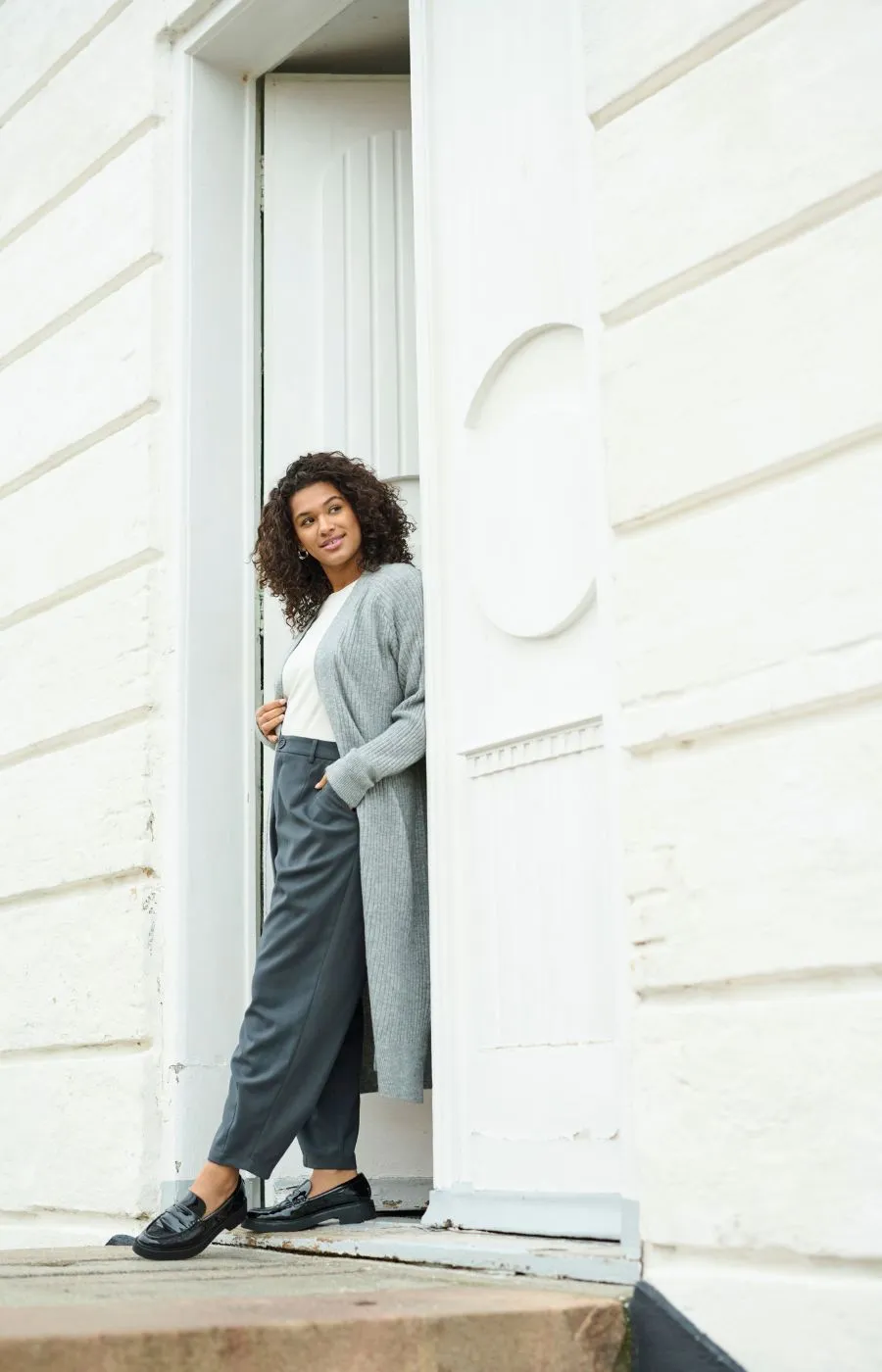 Kaffe Curve Rinye Cardigan in Grey