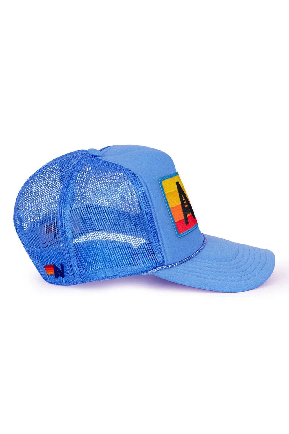 LOGO RAINBOW VINTAGE TRUCKER HAT