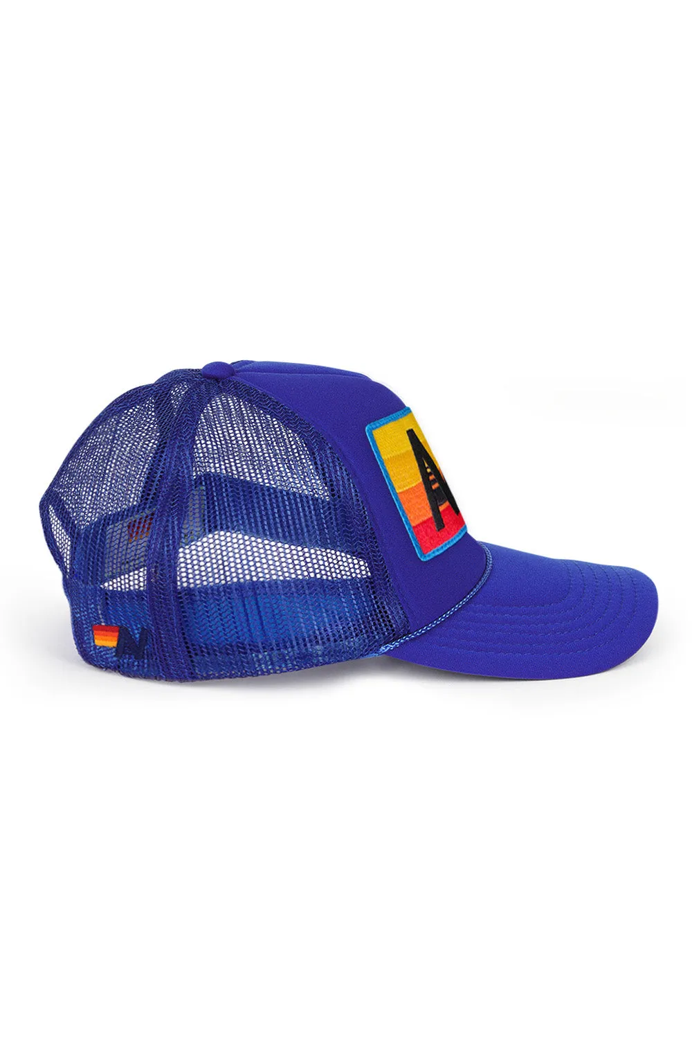 LOGO RAINBOW VINTAGE TRUCKER HAT