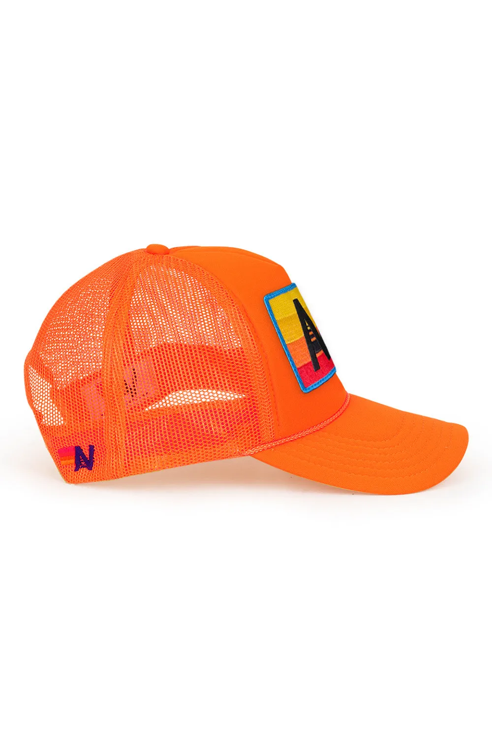 LOGO RAINBOW VINTAGE TRUCKER HAT