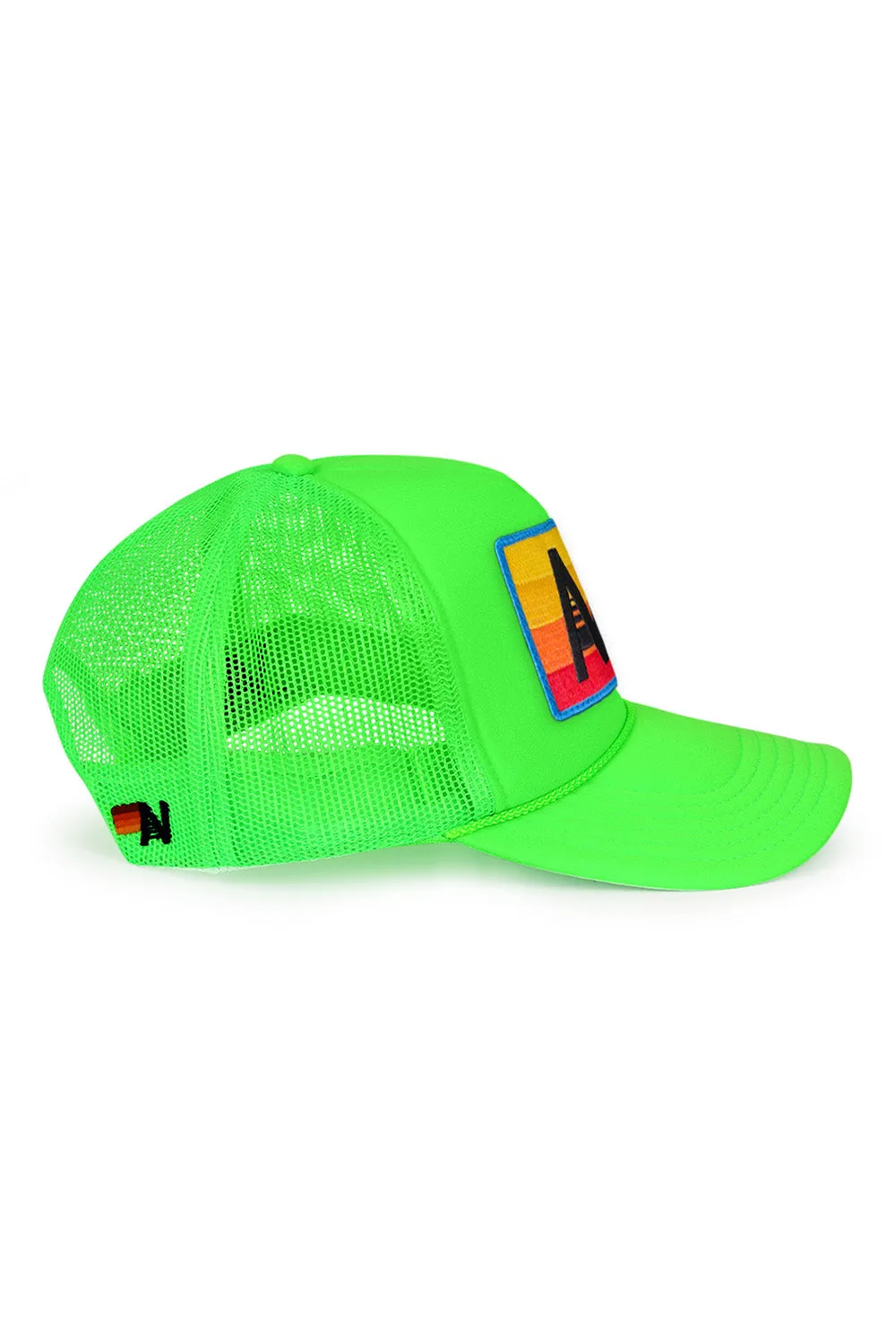 LOGO RAINBOW VINTAGE TRUCKER HAT