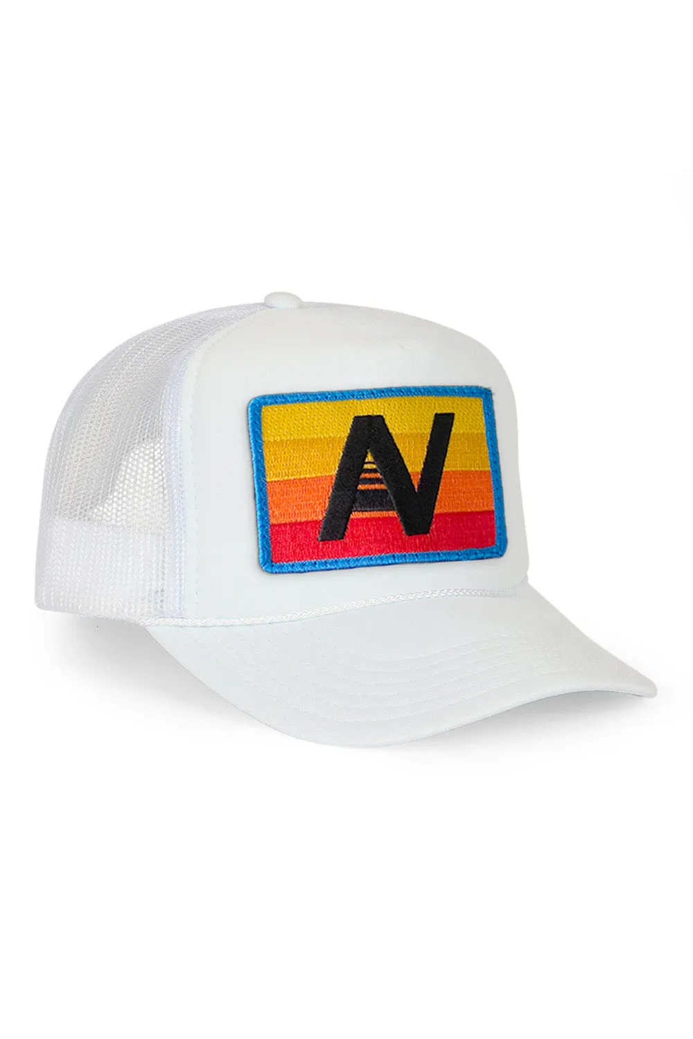 LOGO RAINBOW VINTAGE TRUCKER HAT