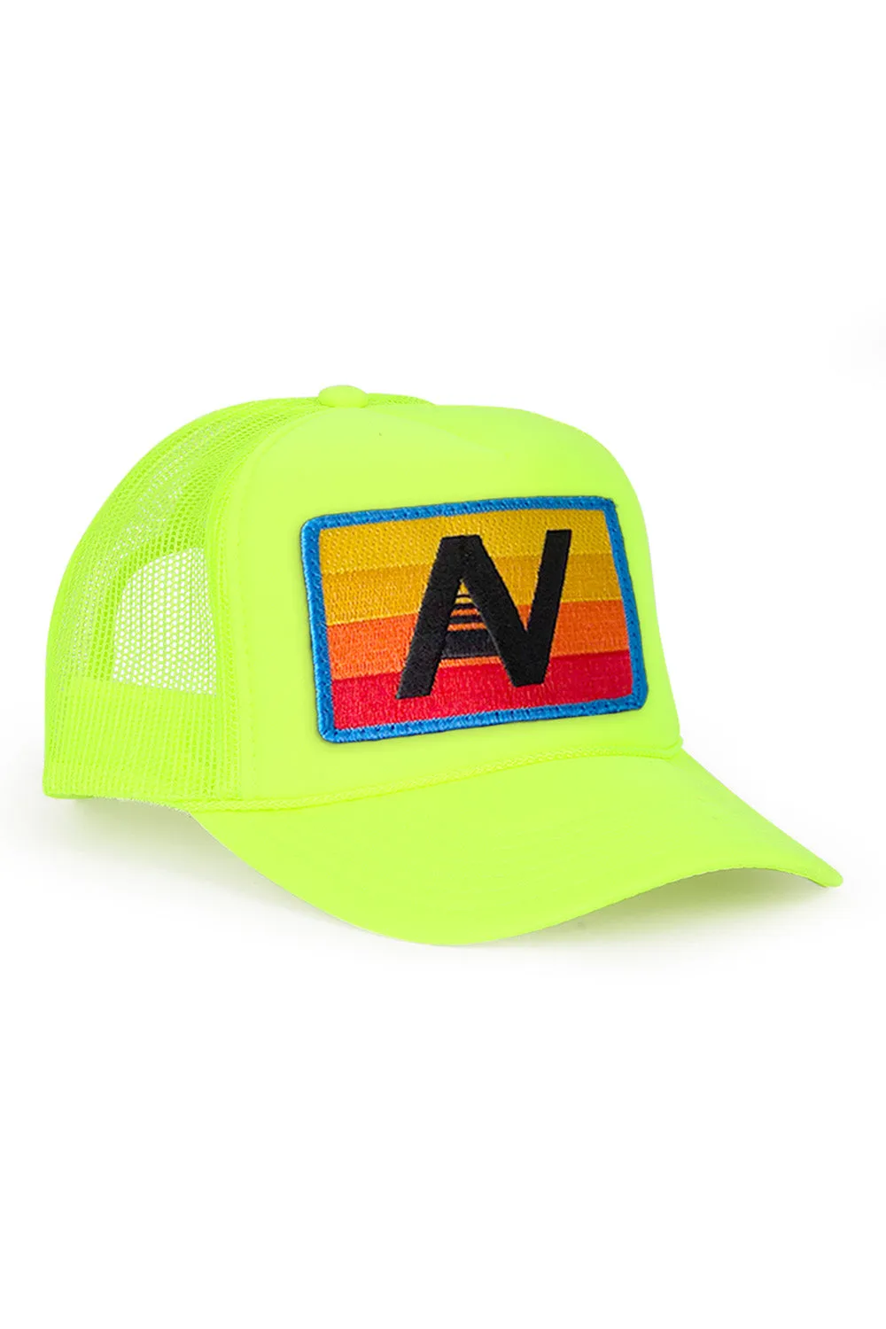 LOGO RAINBOW VINTAGE TRUCKER HAT