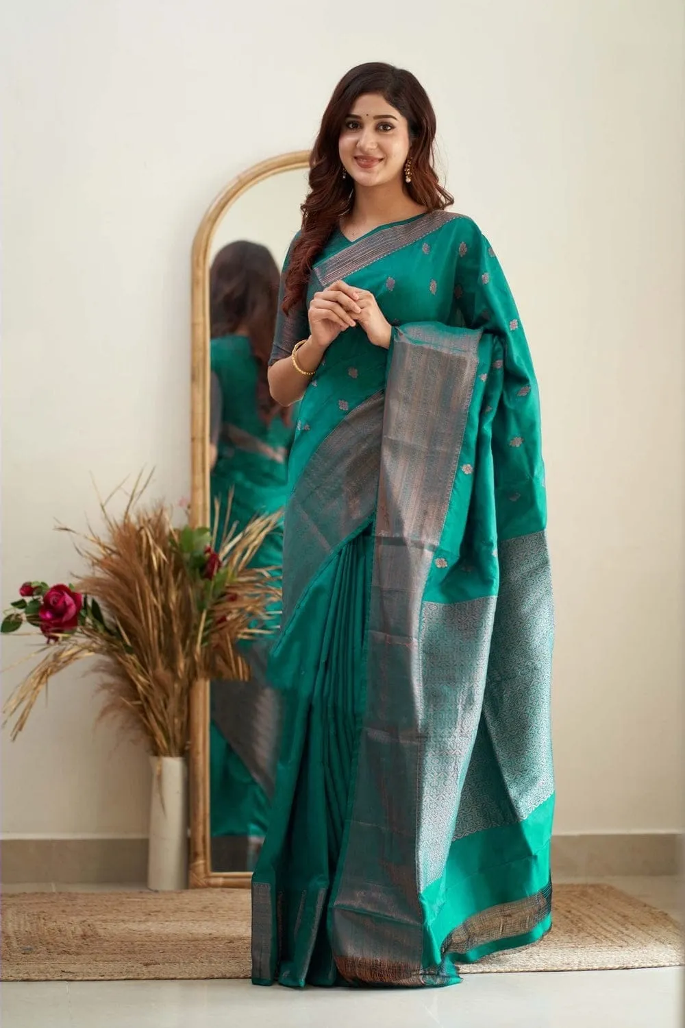 Ravishing Rama Soft Silk Saree With Exceptional Blouse Piece