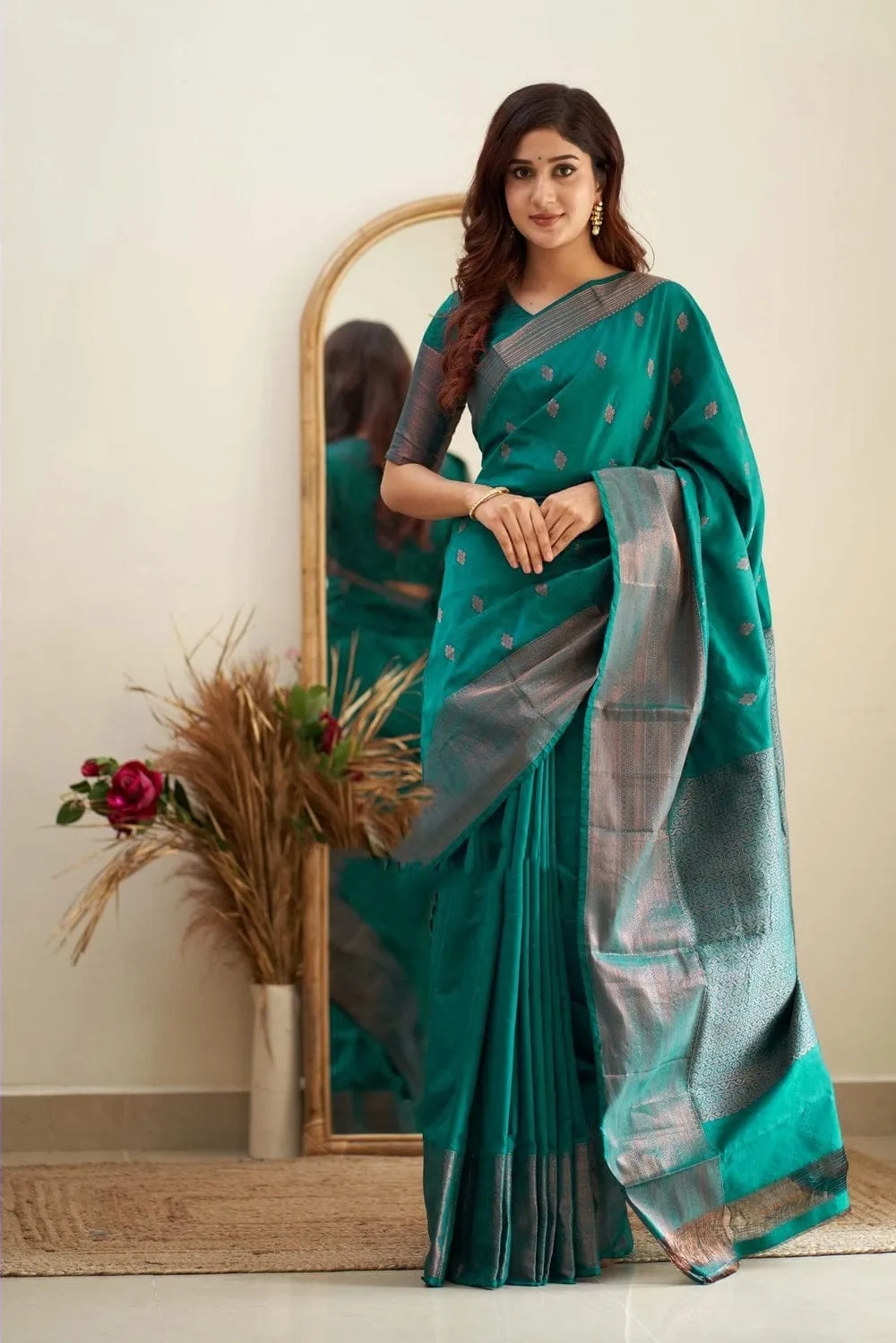 Ravishing Rama Soft Silk Saree With Exceptional Blouse Piece