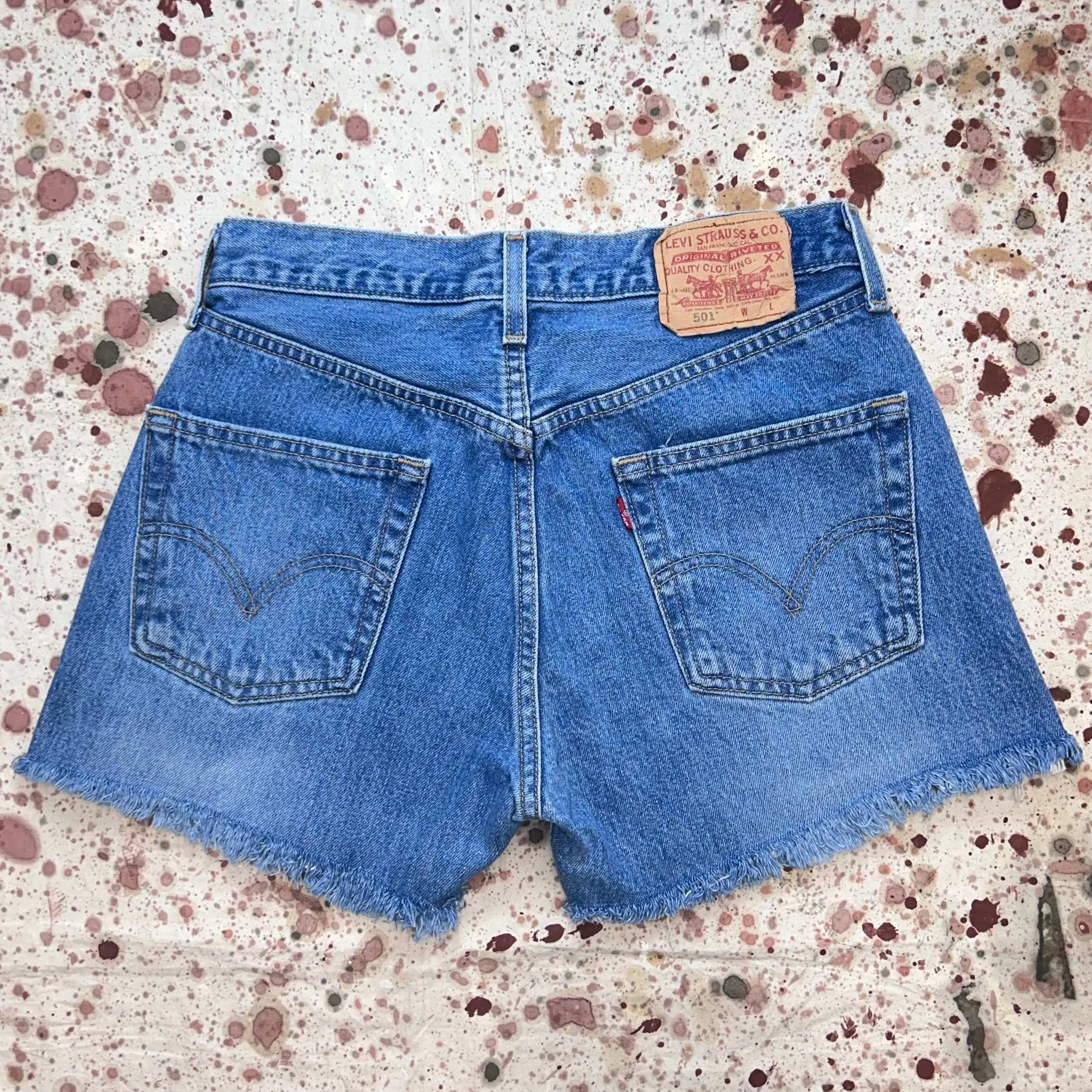 Vintage Levi's 501 Cut Off Denim Shorts (JYJ0524-211)